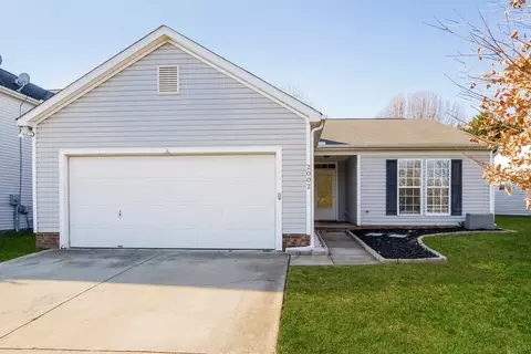 2002 Great Falls Dr, Monroe, NC 28110