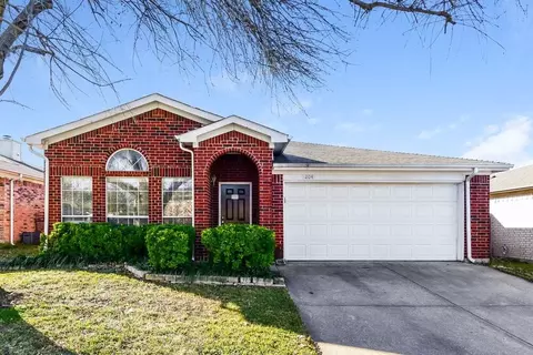 6204 Tidewater Dr, Arlington, TX 76018