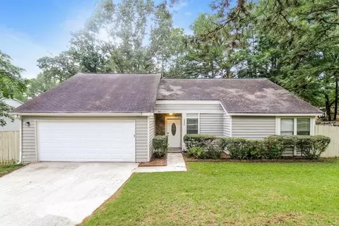 5396 Kelleys Mill Cir, Stone Mountain, GA 30088
