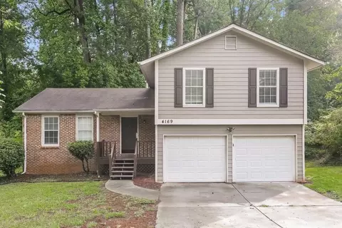 4169 Cedar Ridge Trl, Stone Mountain, GA 30083