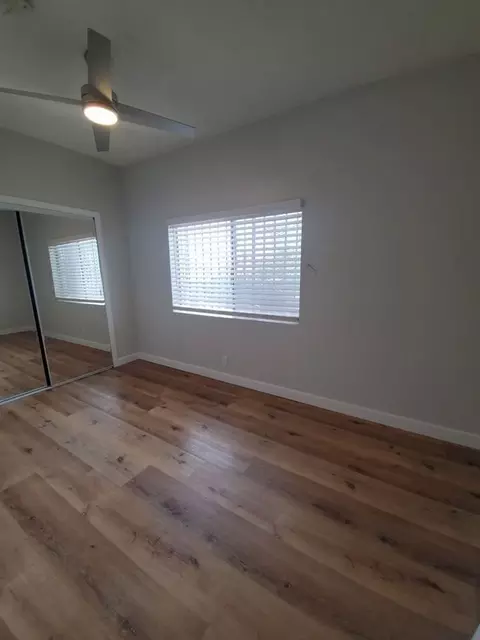 6717 S San Pedro St, Los Angeles, CA 90003