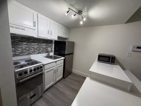 7300 W Dean Rd, Milwaukee, WI 53223