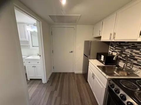 7300 W Dean Rd, Milwaukee, WI 53223