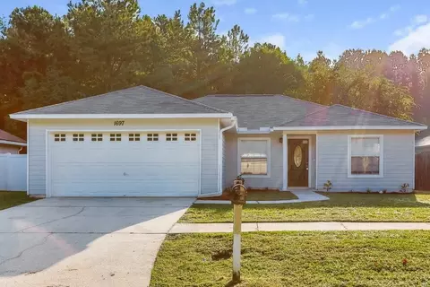 1697 Glen Laurel Dr, Middleburg, FL 32068