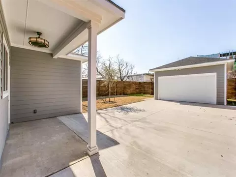 619 Buckalew St, Dallas, TX 75208