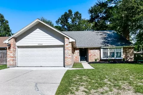 25302 Hollybush Ln, Spring, TX 77373