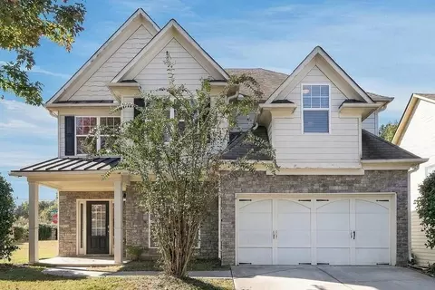 5956 Trail Hikes Dr, Sugar Hill, GA 30518