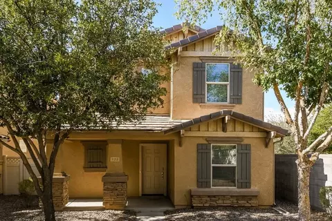923 S Pheasant Dr, Gilbert, AZ 85296