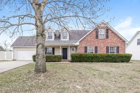 1131 Havering Dr, Murfreesboro, TN 37128