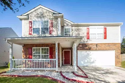 3626 Larkhaven Village Dr, Charlotte, NC 28215