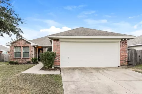 824 Tiffany St, Seagoville, TX 75159