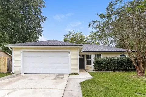 1608 Twin Oak Dr W, Middleburg, FL 32068
