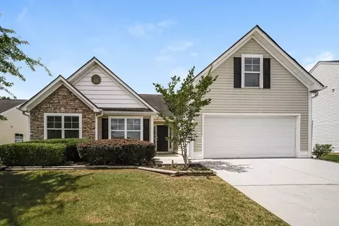 3853 Plymouth Rock Dr, Loganville, GA 30052