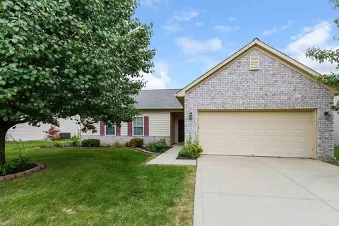 9692 Stonewall Ln, Avon, IN 46123