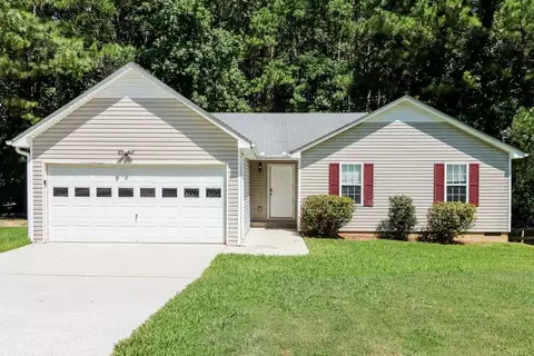 757 Newport Dr, Villa Rica, GA 30180