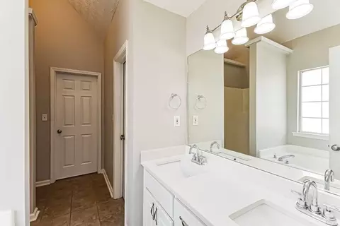 115 Syracuse Ln, Covington, GA 30016 photo 11