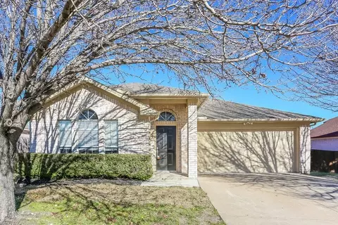 217 Hollywood Dr, Glenn Heights, TX 75154