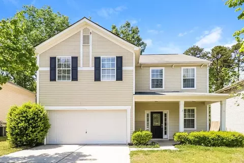 1421 Jordans Pond Ln, Charlotte, NC 28214