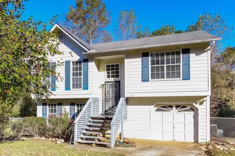 6018 Valley Trails Ct, Lithonia, GA 30058