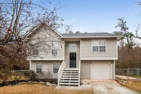 6018 Valley Trails Ct, Lithonia, GA 30058