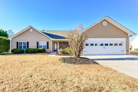 1009 Crystal Brook Way, Monroe, GA 30655