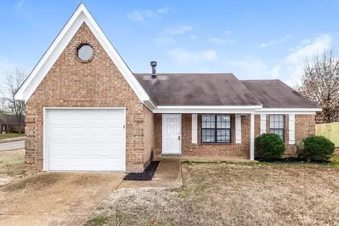 6781 College Park Cv, Olive Branch, MS 38654