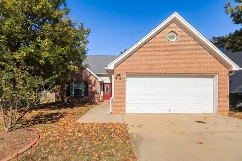11 Grier Ln, Newnan, GA 30263