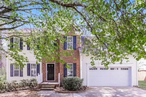 5820 Waterford Landing Ct, Raleigh, NC 27610
