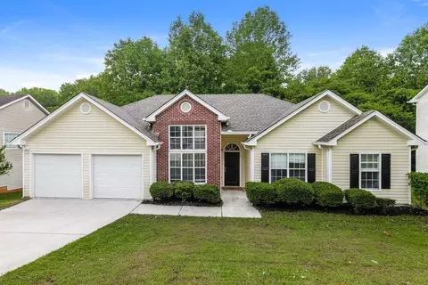 10990 Knotty Pine Pl, Hampton, GA 30228