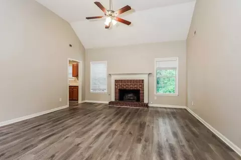 10990 Knotty Pine Pl, Hampton, GA 30228 photo 4