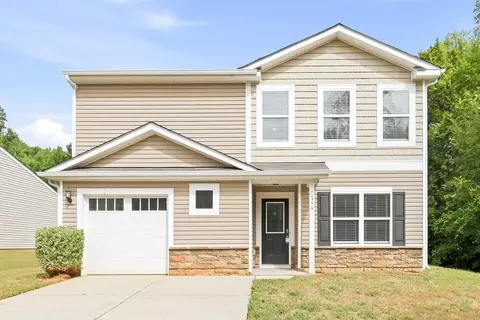 740 Willow Creek Dr, Gastonia, NC 28054