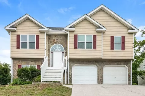 55 Richmond Dr, Hiram, GA 30141