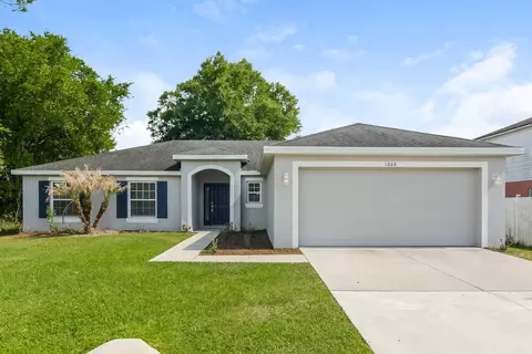 1004 Dartmoor Pl, Poinciana, FL 34758