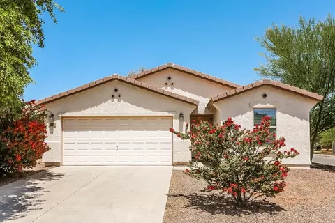 1126 E Daniella Dr, San Tan Valley, AZ 85140