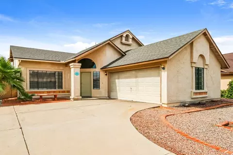 555 W Spur Ave, Gilbert, AZ 85233