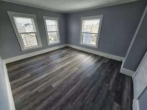 257 Amory St, Manchester, NH 03102