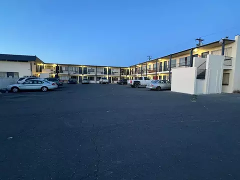 905 W Broadway Ave, Moses Lake, WA 98837