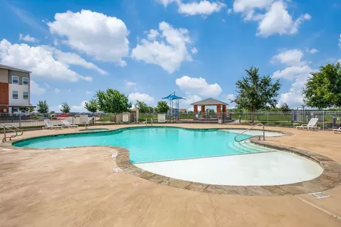 500 E Highmeadow Dr, Aubrey, TX 76227 photo 6