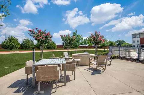500 E Highmeadow Dr, Aubrey, TX 76227 photo 9