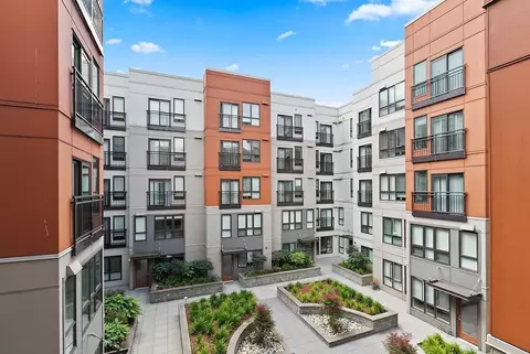 523 Broadway E, Seattle, WA 98102 photo 3