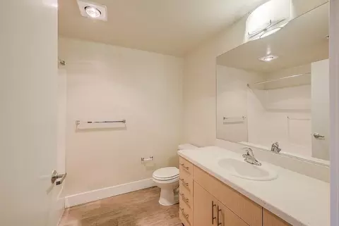 523 Broadway E, Seattle, WA 98102 photo 56