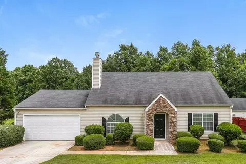 5660 Blackberry Row, Ellenwood, GA 30294