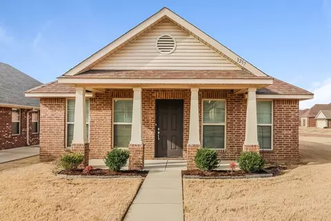 3257 E Hartland Dr, Southaven, MS 38672