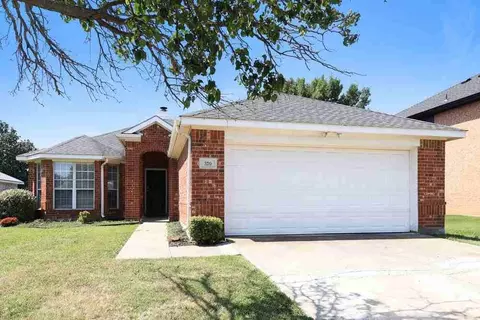 320 Foreston Dr, Roanoke, TX 76262