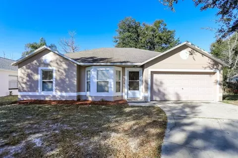 470 Breezeway Dr, Apopka, FL 32712