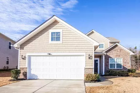 7520 Spring Spruce Ln, Charlotte, NC 28227