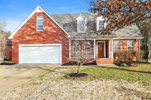 2306 Amber Glen Dr, Murfreesboro, TN 37128
