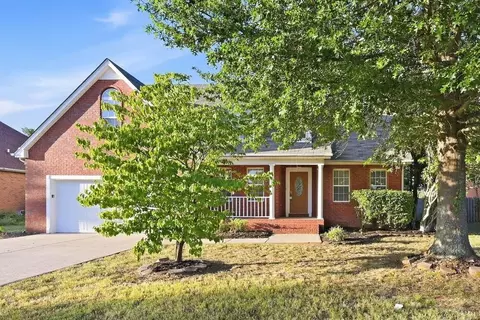 2306 Amber Glen Dr, Murfreesboro, TN 37128