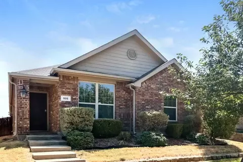 505 Pawnee St, Aubrey, TX 76227