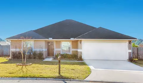 3163 Pine Haven Dr, Middleburg, FL 32068